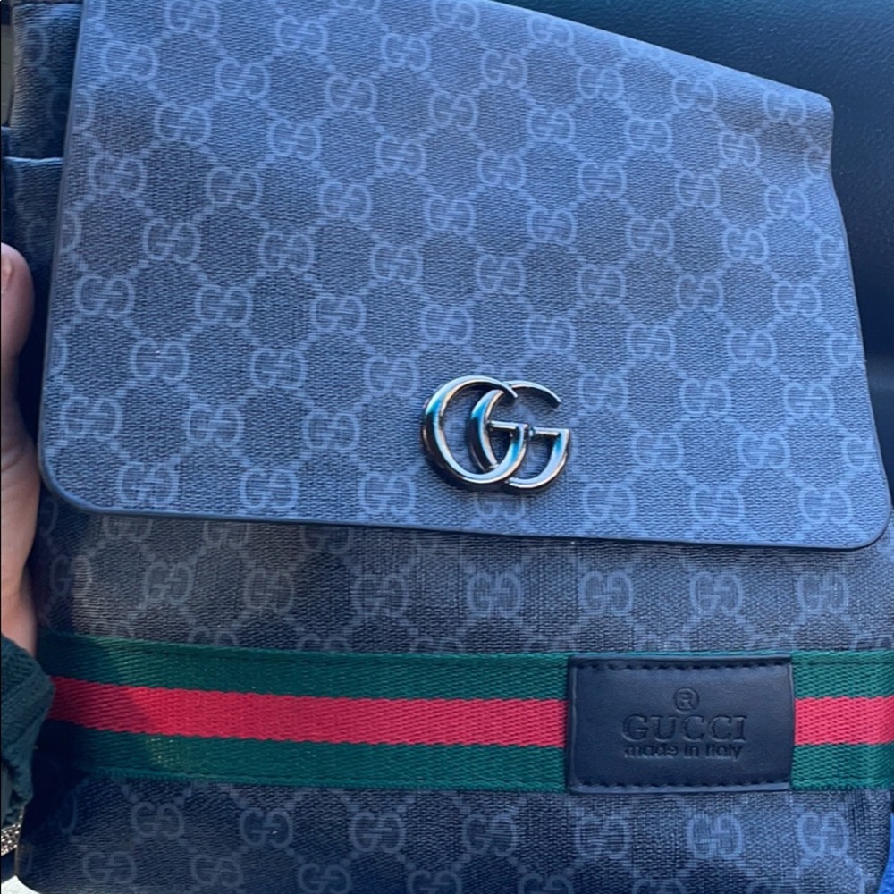 Gucci Messenger Bag